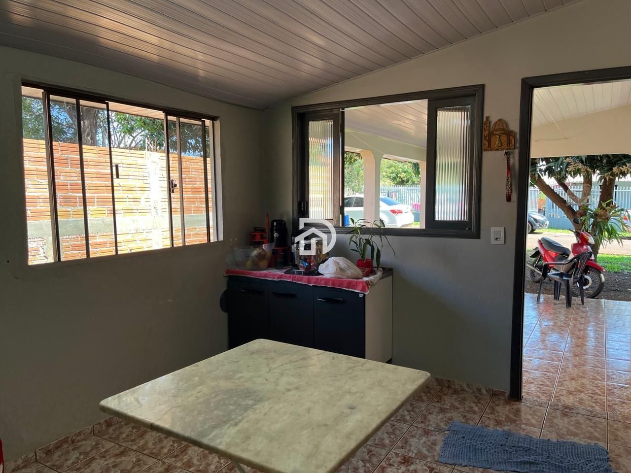 Casa por R$400.000 com 120m² na Moreninha