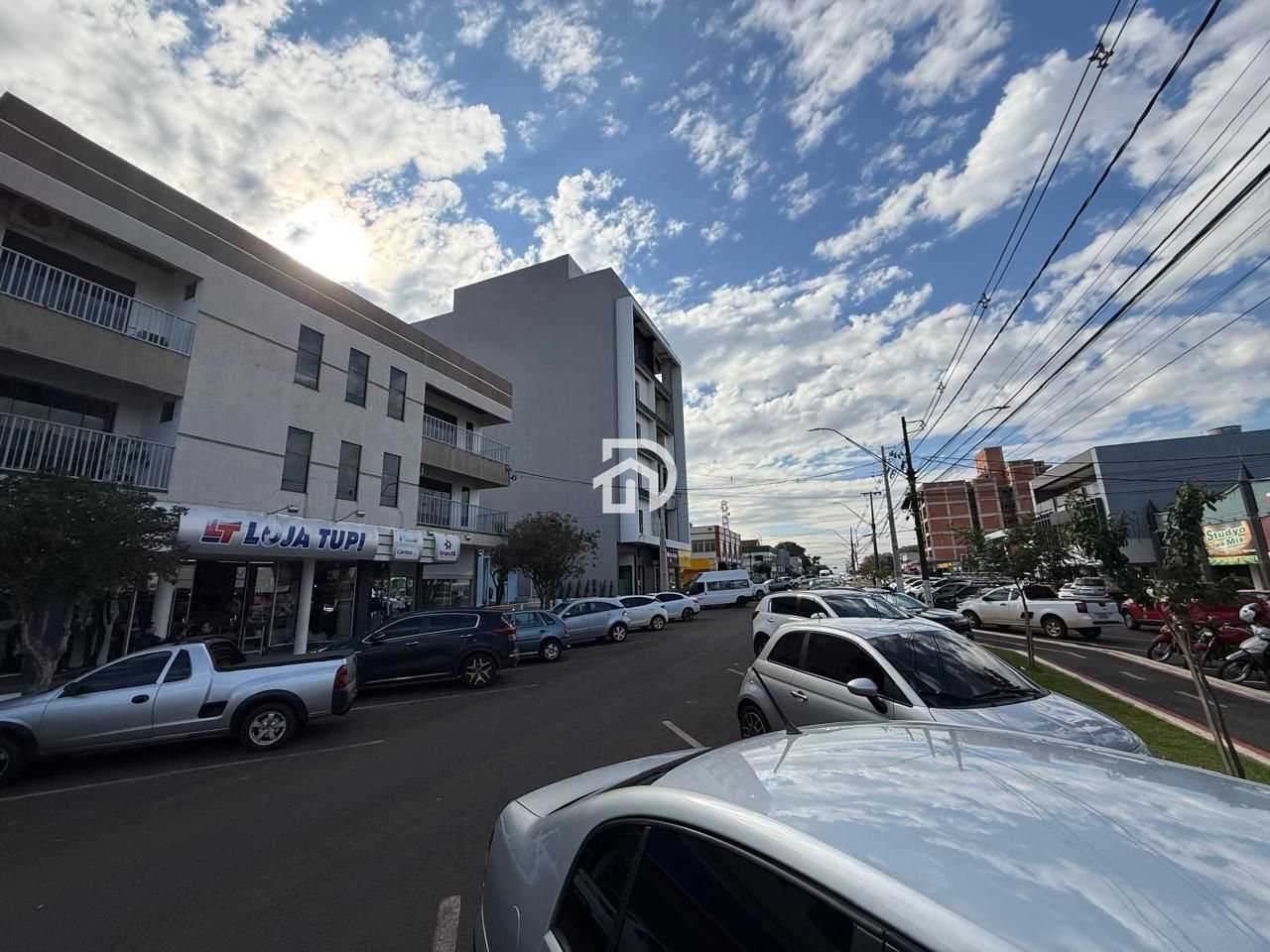 Andar Comercia a Venda na Av. Brasil em Santa Helena-PR