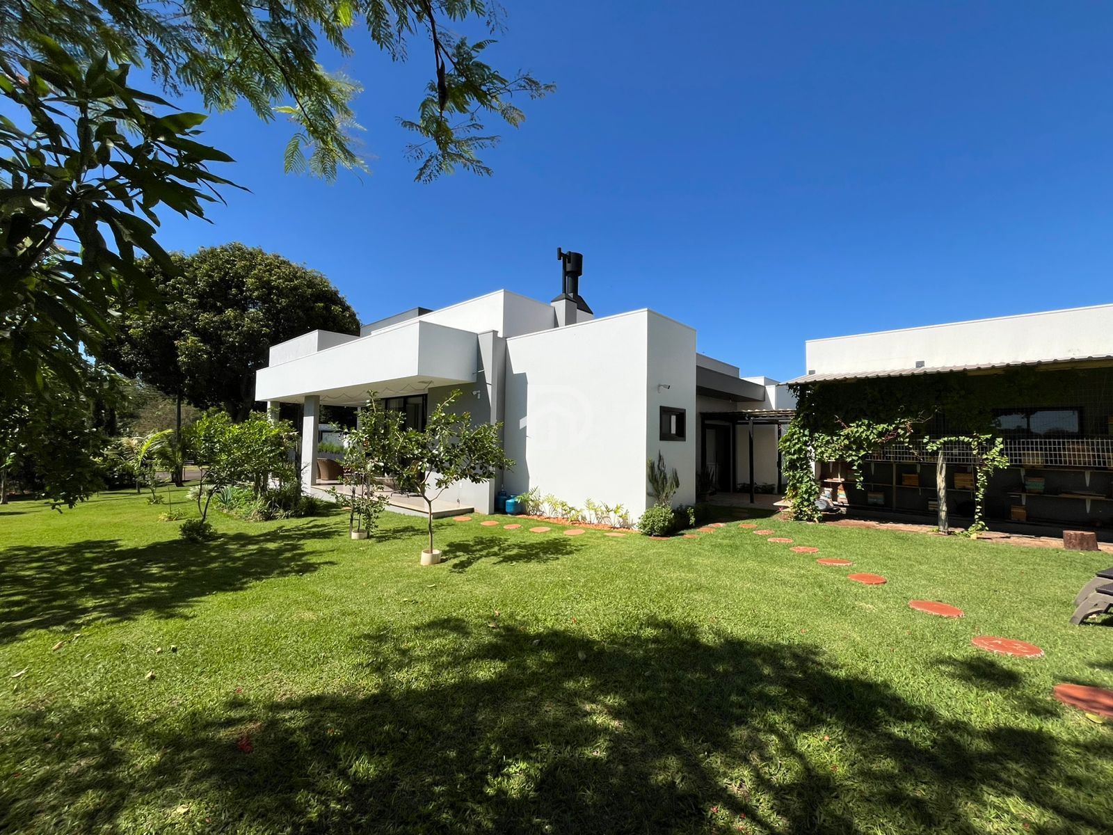 Esplêndida Casa nas Marinas por R$2.800.000