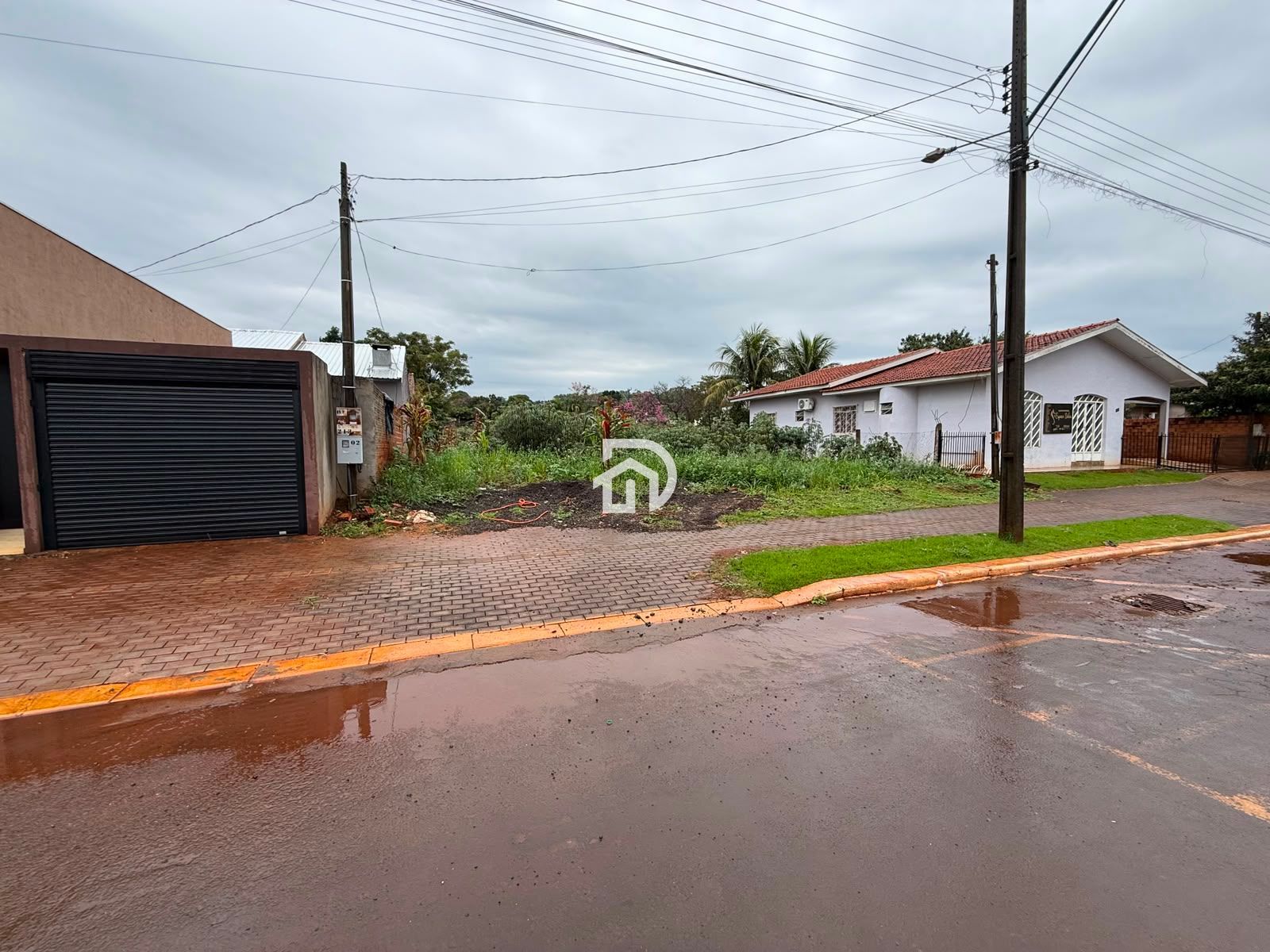 Terreno comercial à venda, 600 m² por R$ 180.000,00 Terreno comercial à venda, 600 m² por R$ 180.000,00