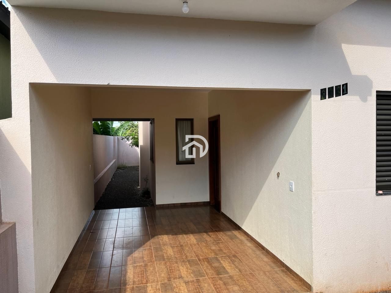 Casa semi-nova em santa helena por R$550.000