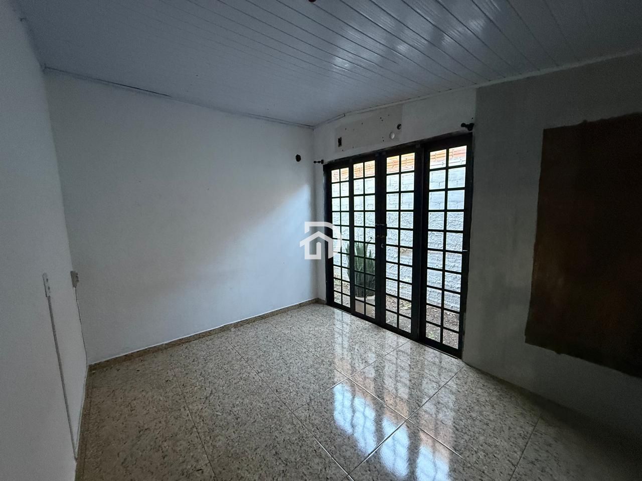 Casa com 3 Dormitórios à venda, 127 m² por R$ 480.000,00 Casa com 3 Dormitórios à venda, 127 m² por R$ 480.000,00