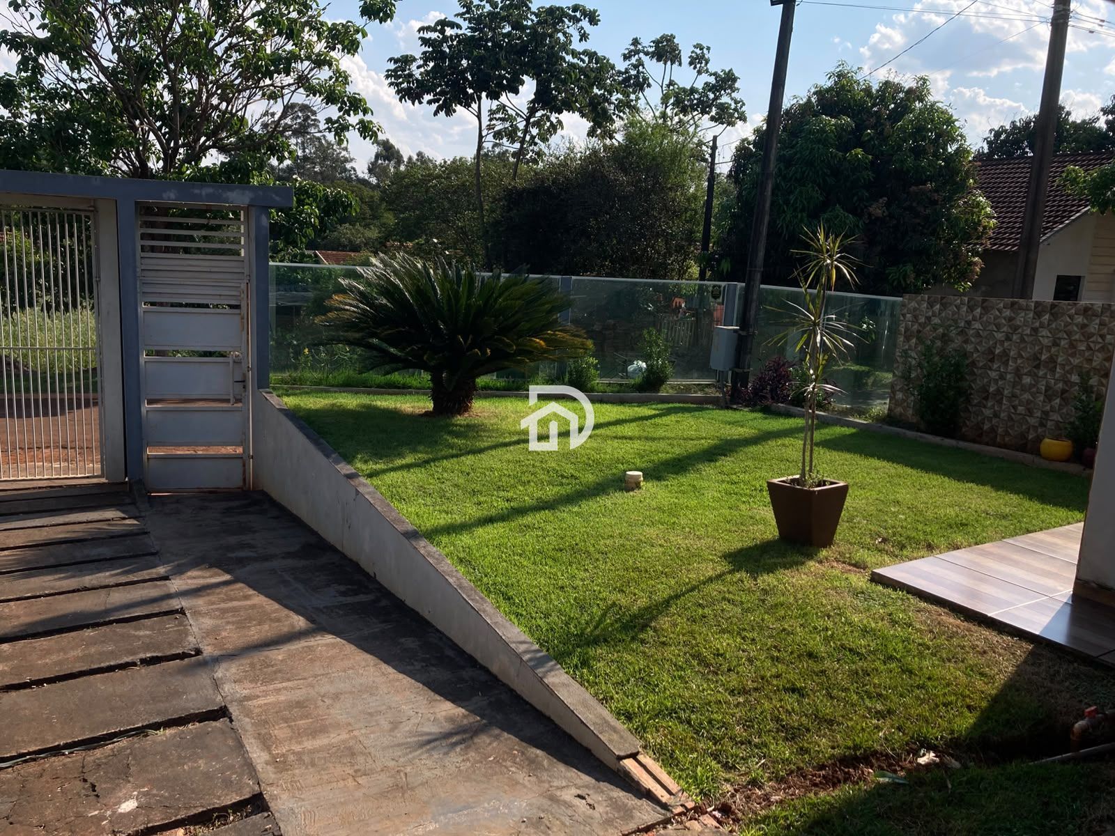 Casa com 3 Dormitórios à venda, 81 m² por R$ 380.000,00 Casa com 3 Dormitórios à venda, 81 m² por R$ 380.000,00