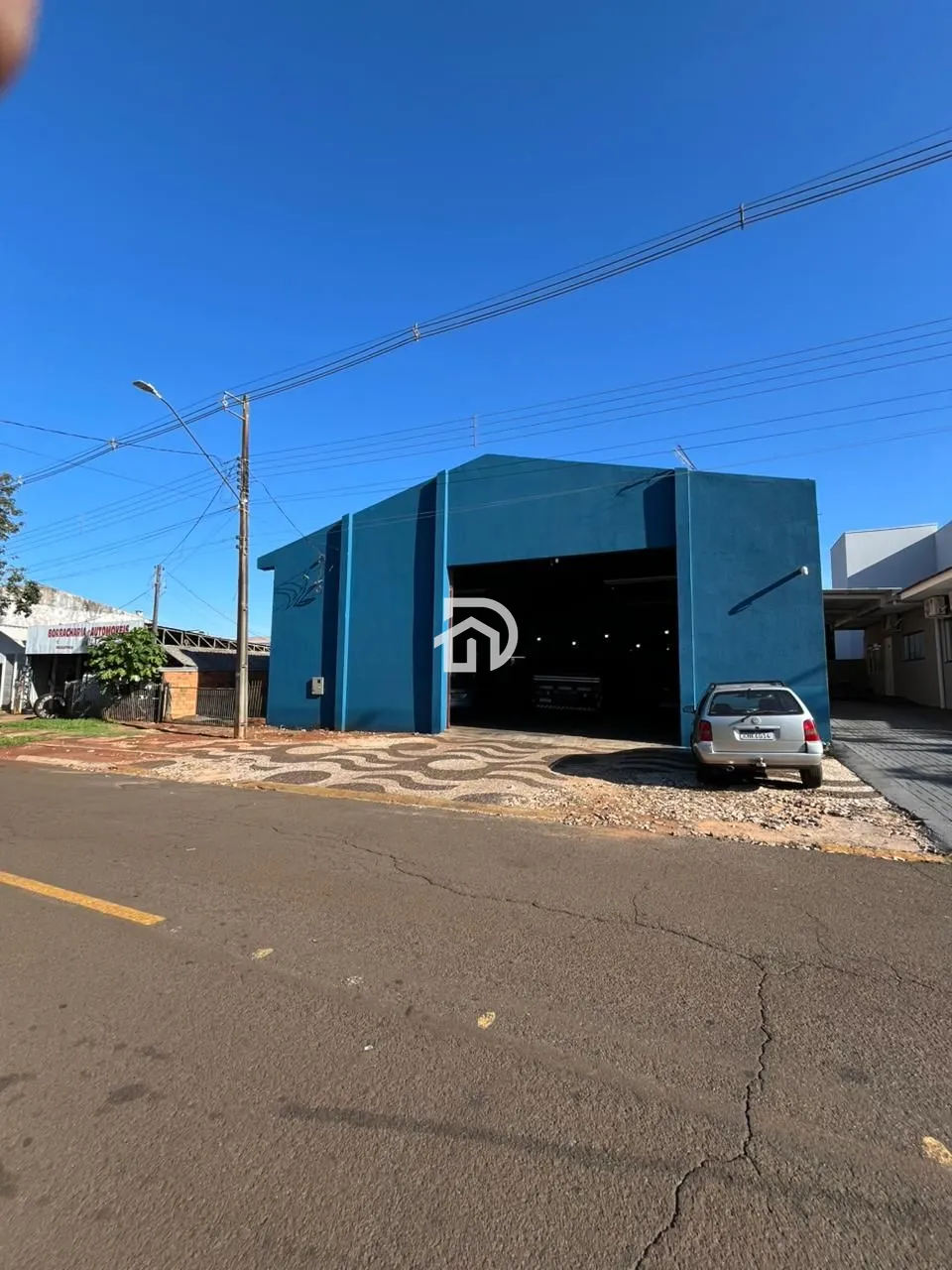 Prédio comercial/residencial à venda  no Centro - Santa Helena, PR. Imóveis