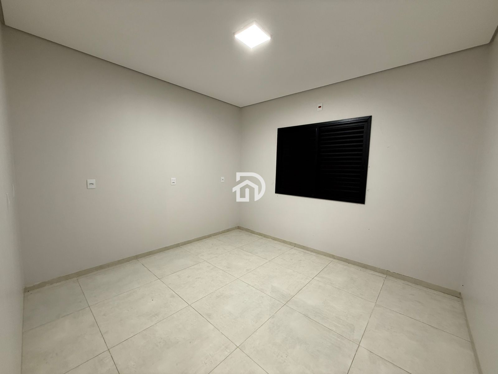 Casa nova por R$650.000 no bairro verona em santa helena-pr