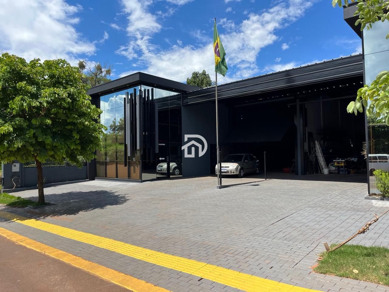 Barracão Industrial na Angelo Cattani por R$1.290.000
