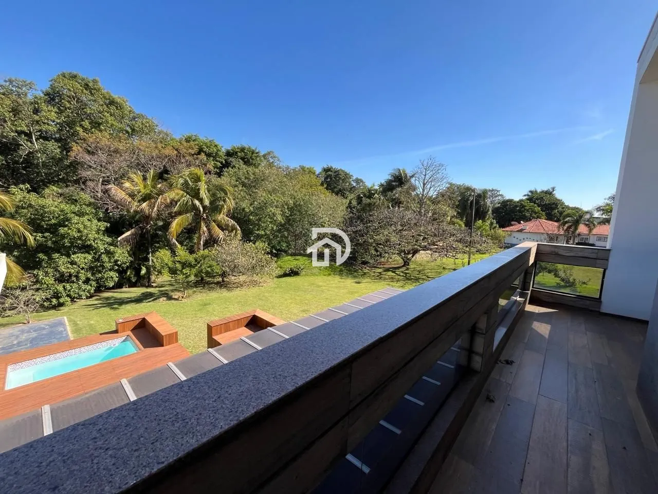 Casa com 3 Dormitórios à venda, 284 m² por R$ 1.800.000,00 Casa com 3 Dormitórios à venda, 284 m² por R$ 1.800.000,00