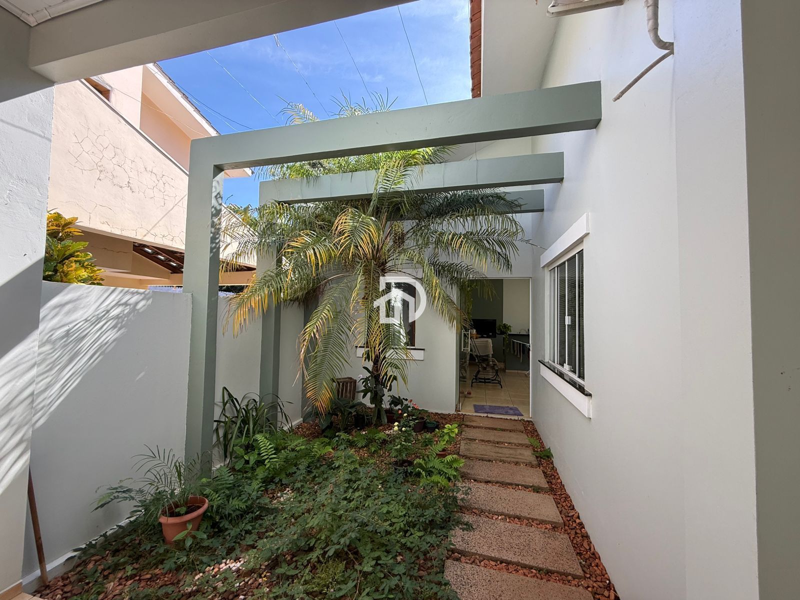 Casa por R$650.000 no interlagos a venda em santa helena-pr