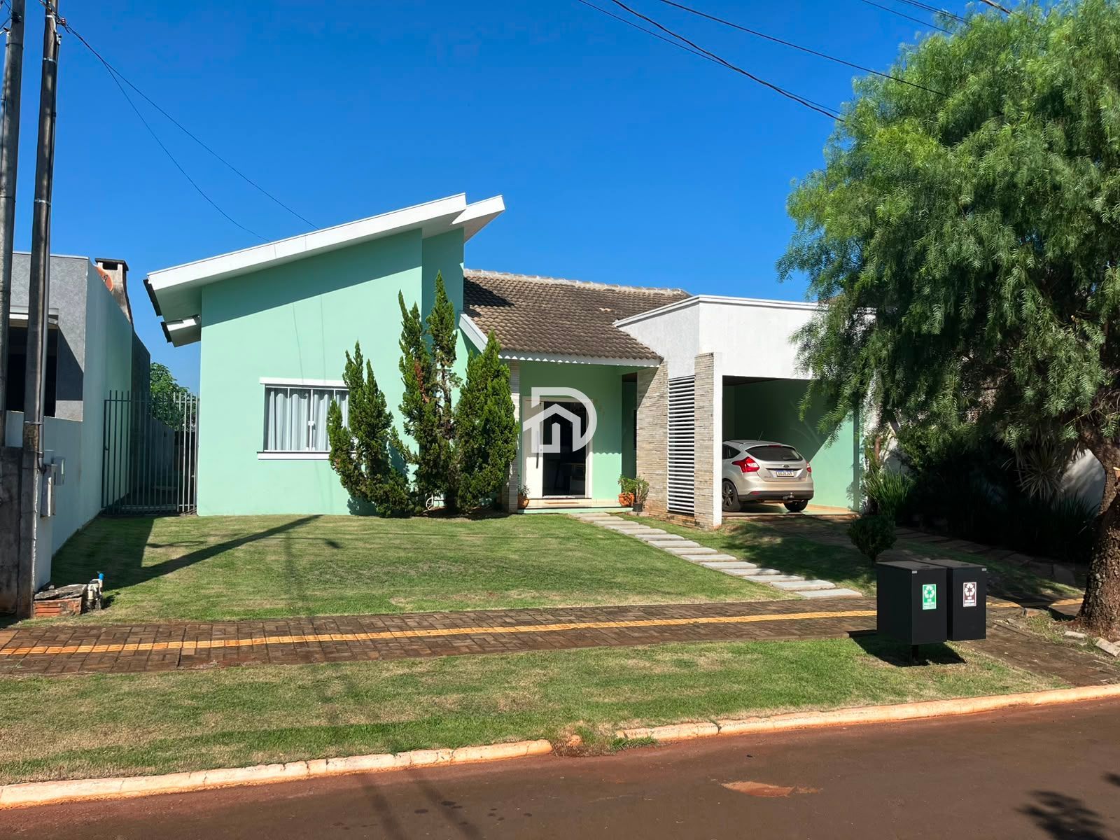 Casa por R$550.000 no Santa Cecília em Santa Helena-PR