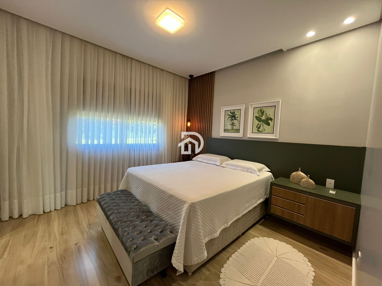 Esplêndida Casa nas Marinas por R$2.800.000