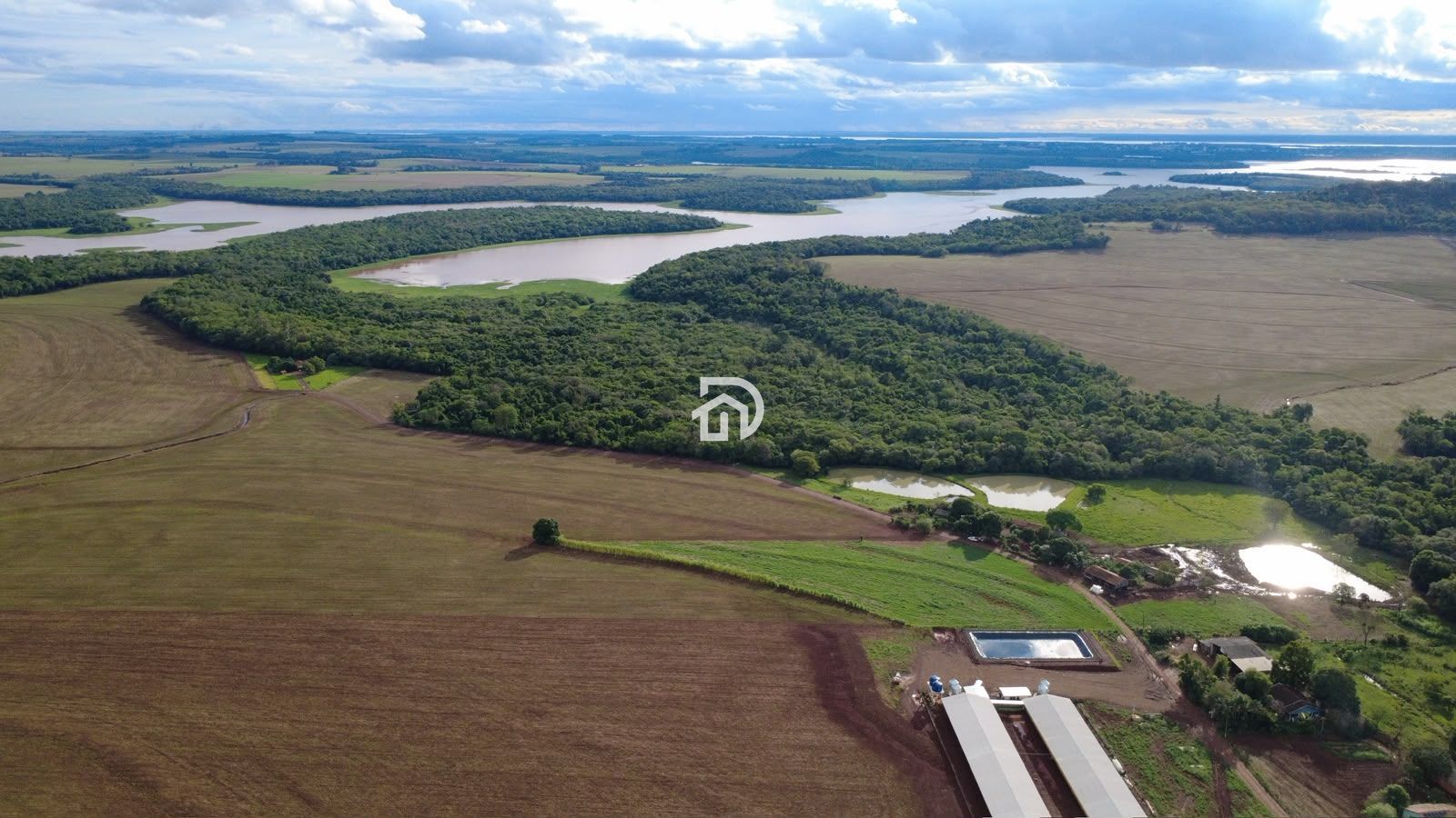 Fazenda/sítio/chácara/haras à venda  no Área Rural Distrito de Sub-Sede São Francisco - Santa Helena, PR. Imóveis