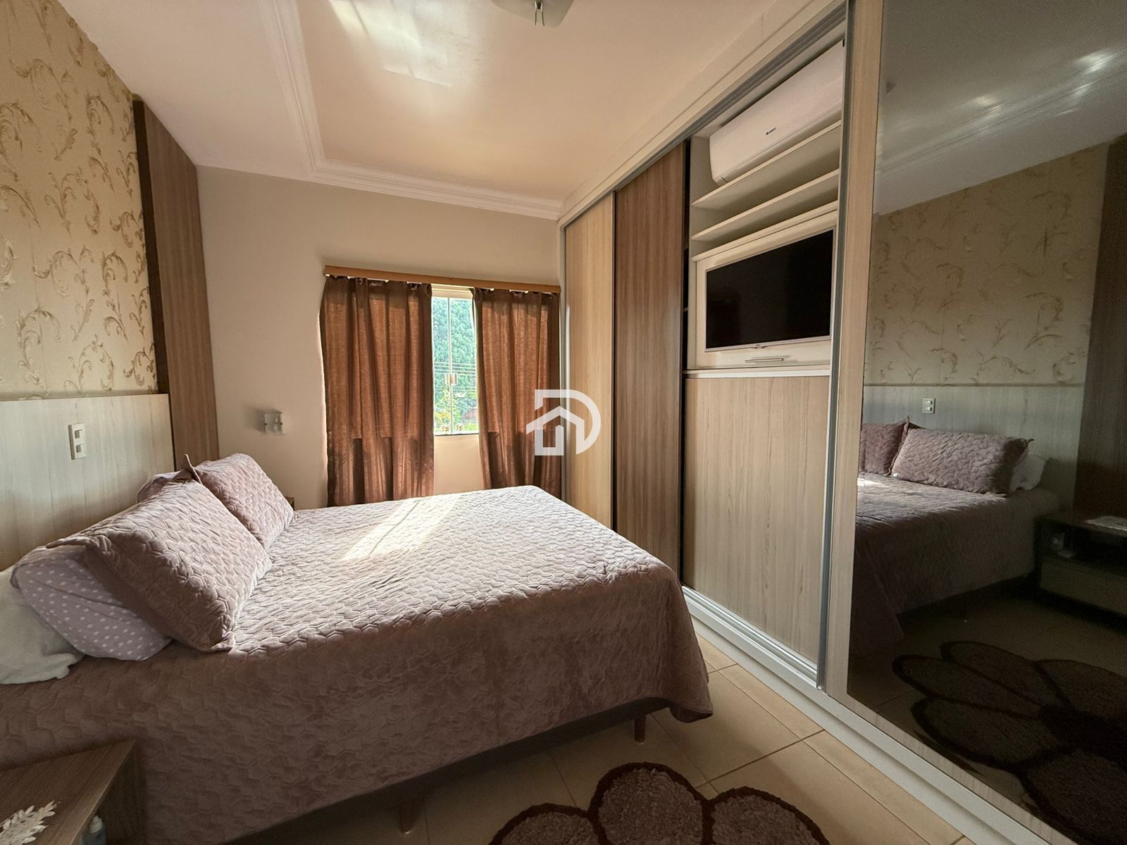 Triplex por R$1.100.000 na Av. São Paulo em Santa Helena-PR
