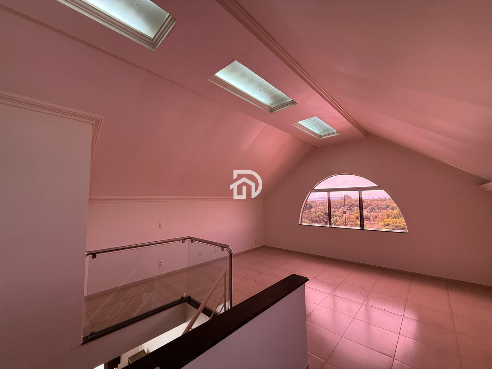 Triplex por R$1.100.000 na Av. São Paulo em Santa Helena-PR