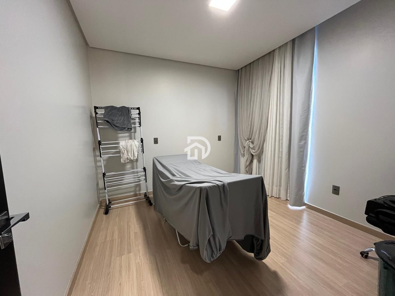 Excelente Casa Nova em Sub-Sede por R$980.000