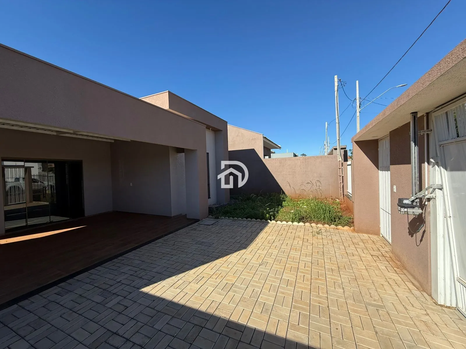 Casa com 3 Dormitórios à venda, 125 m² por R$ 750.000,00 Casa com 3 Dormitórios à venda, 125 m² por R$ 750.000,00