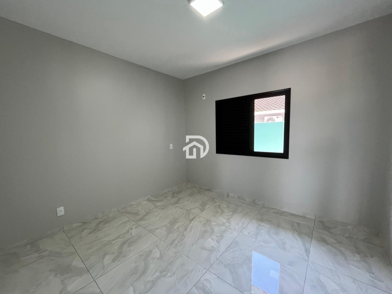 Casa Nova por R$350.000 no Vale do Sol