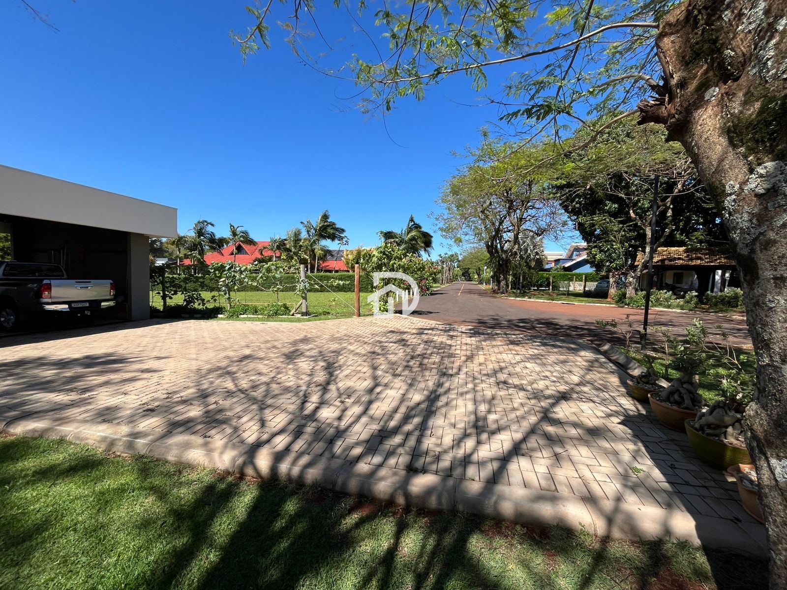 Esplêndida Casa nas Marinas por R$2.800.000