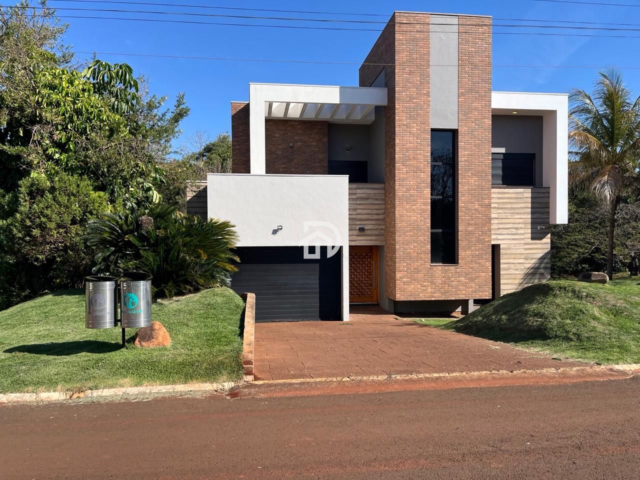 Casa nas Marinas por R$1.800.000 em Santa Helena