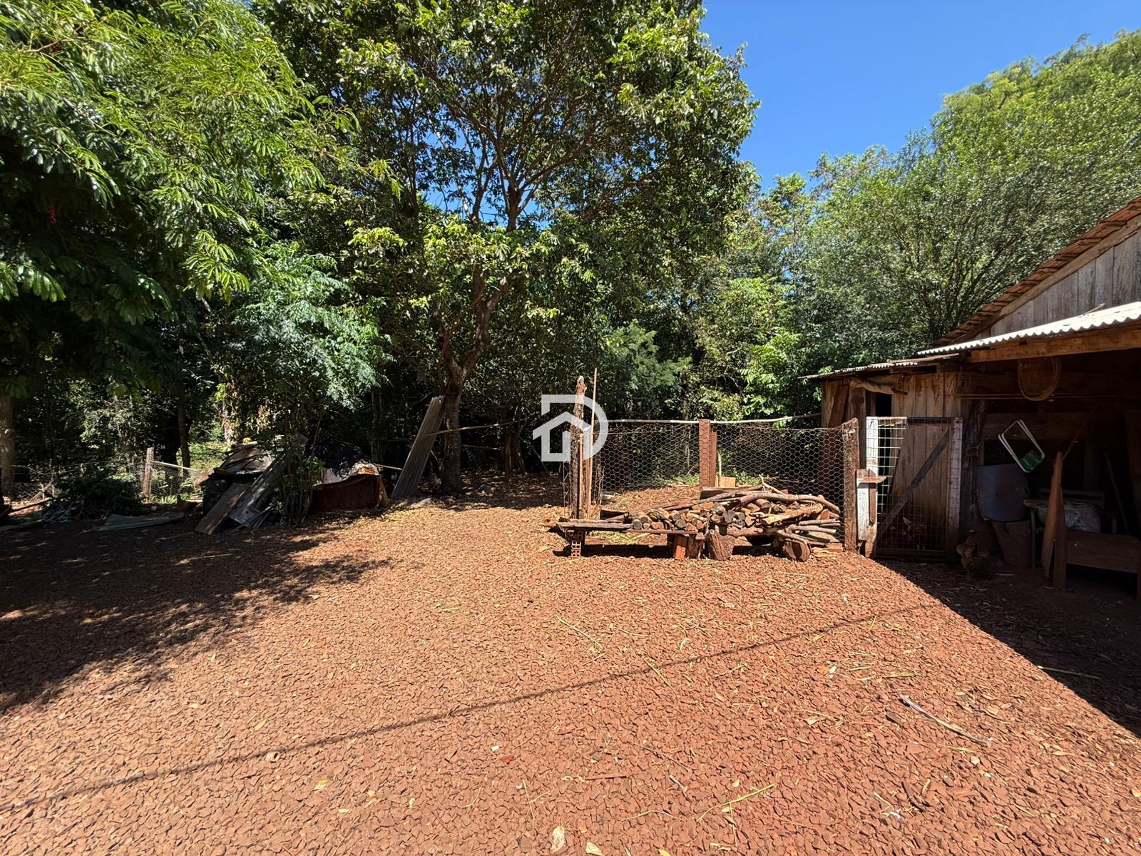 2.5 alqueires com casa na linha santa cruz
