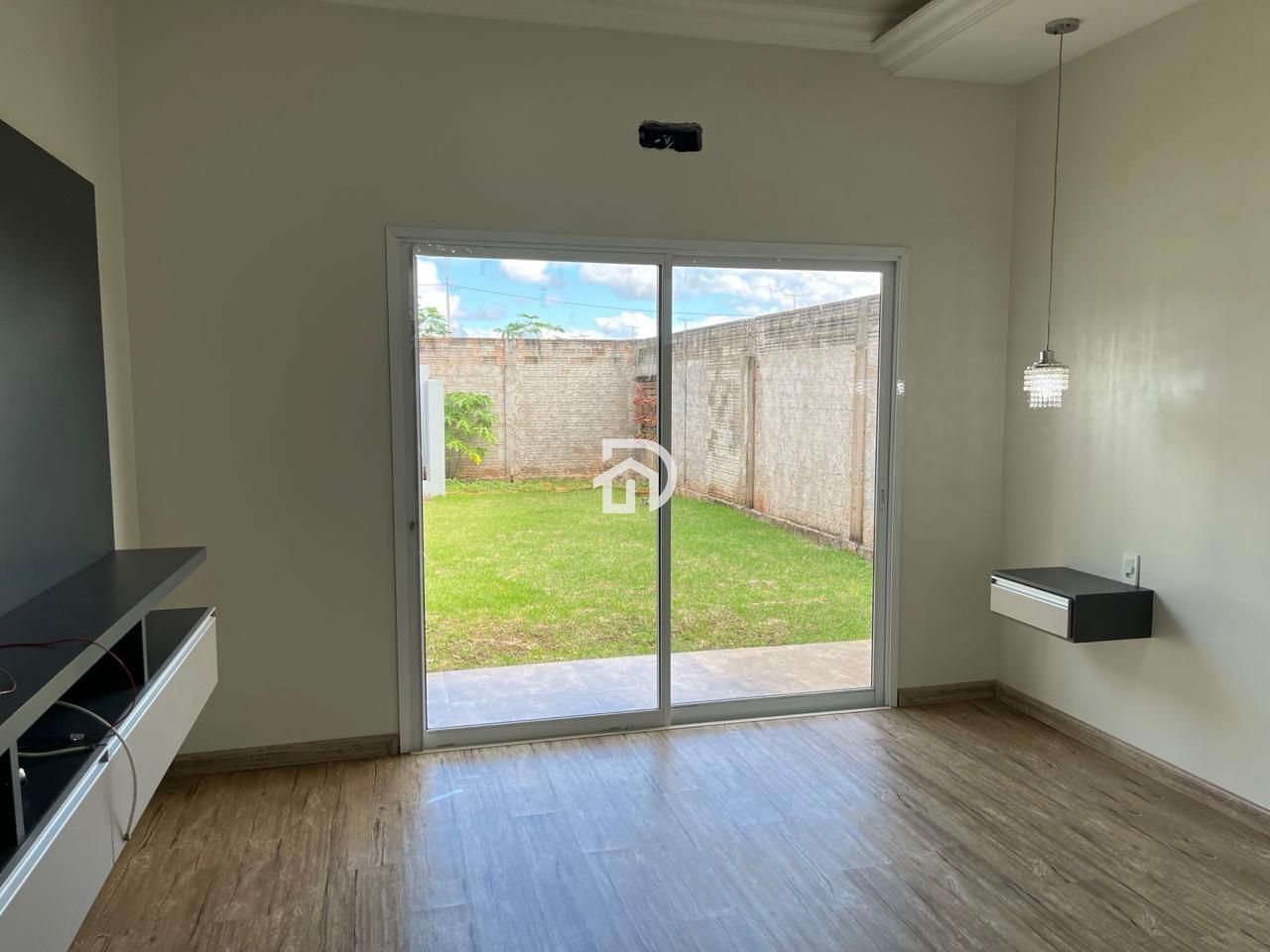 Casa por R$850.000 Vale do Sol em Santa Helena-PR