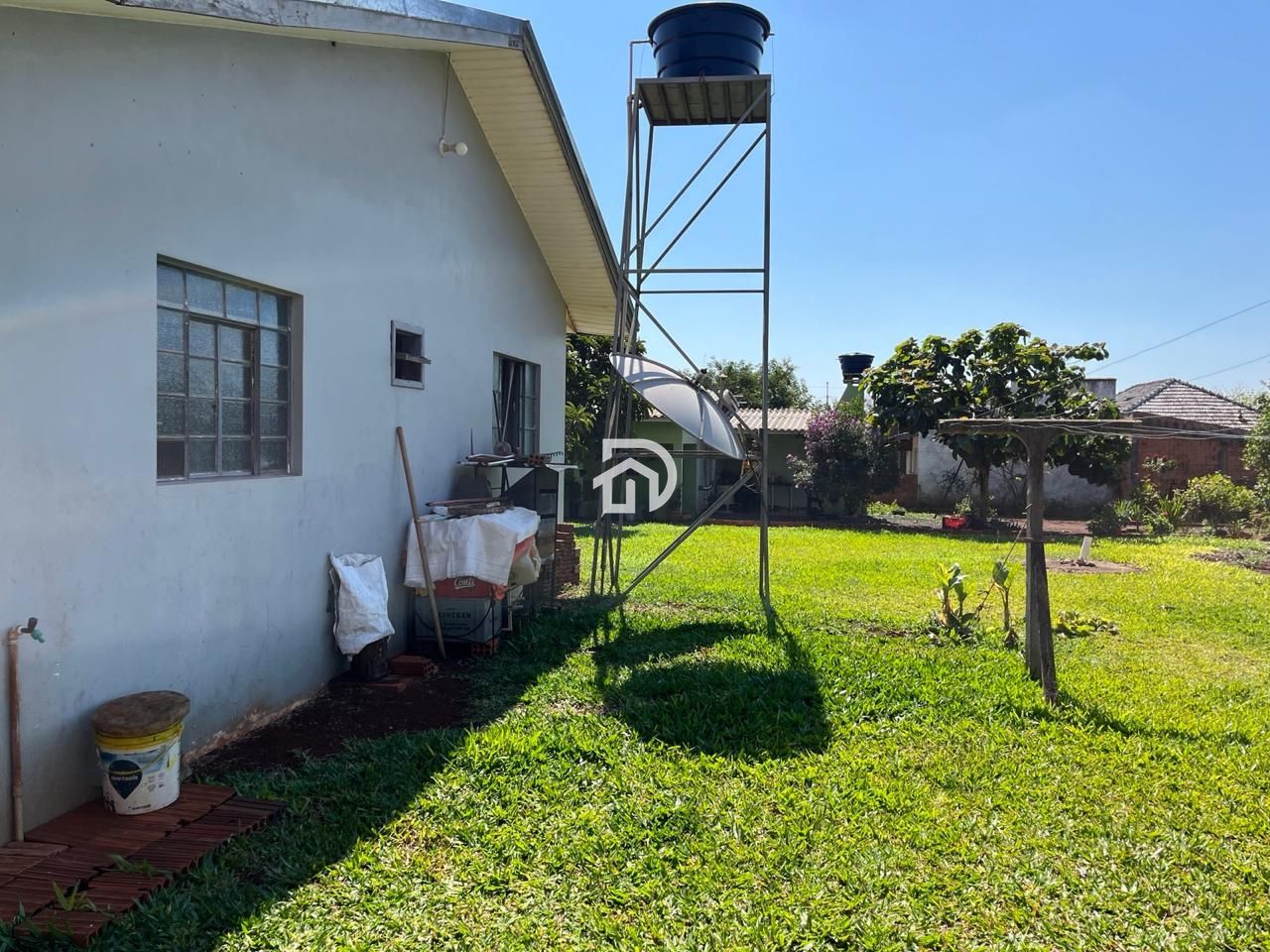 Casa por R$400.000 com 120m² na Moreninha