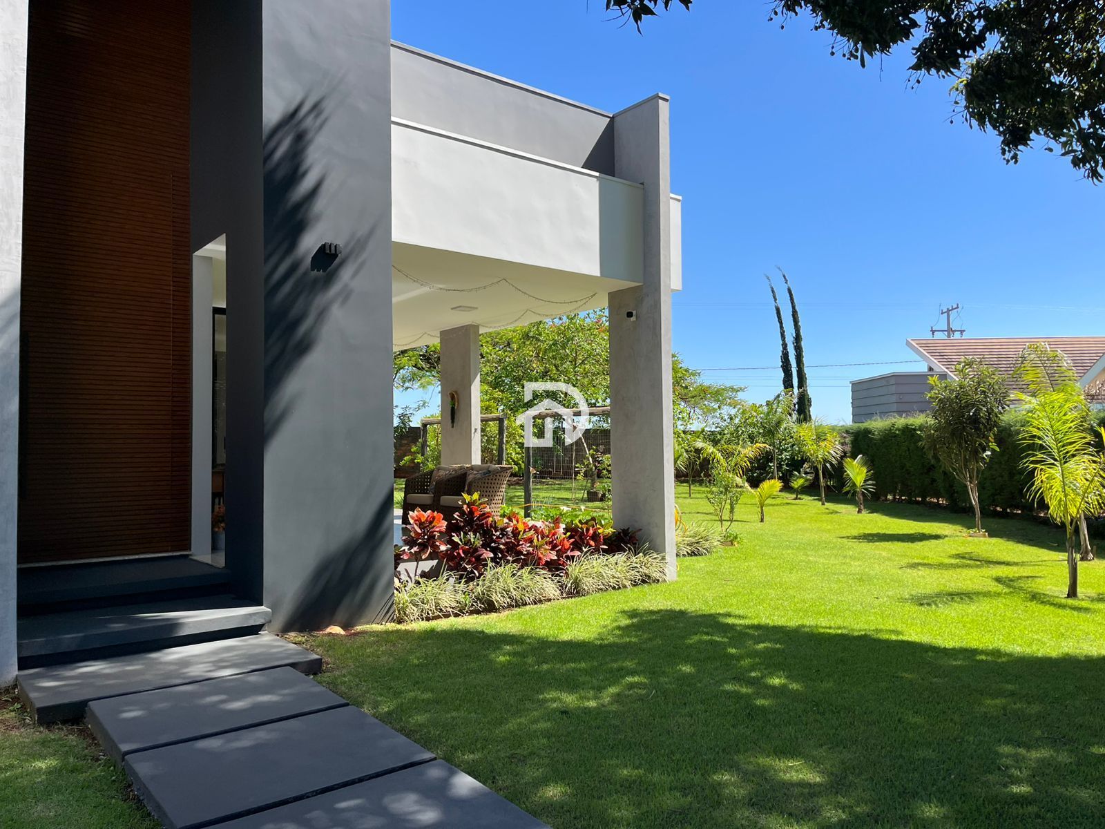 Esplêndida Casa nas Marinas por R$2.800.000