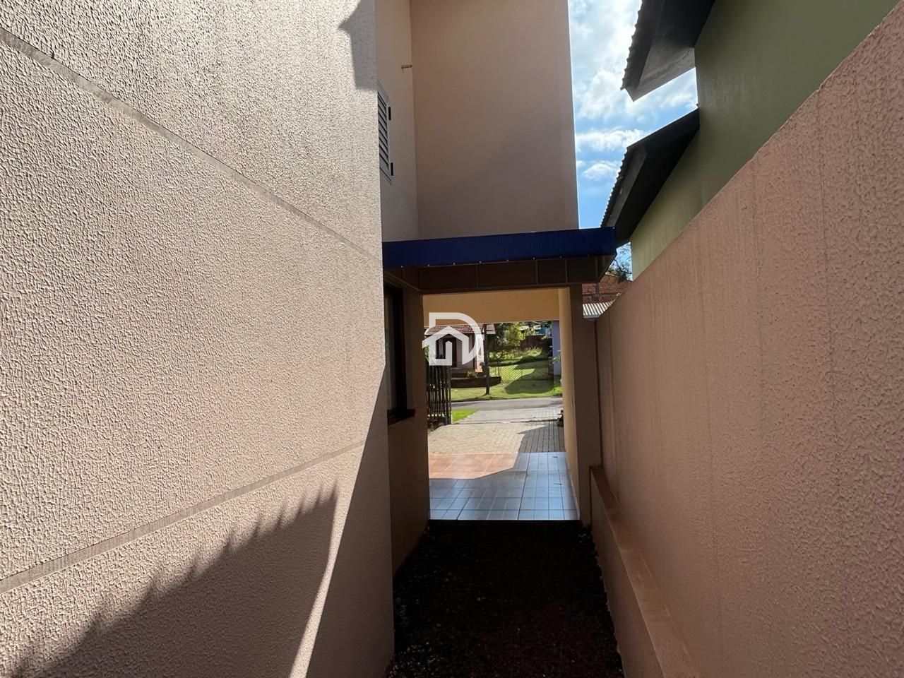 Casa Semi-Nova em Santa Helena por R$550.000