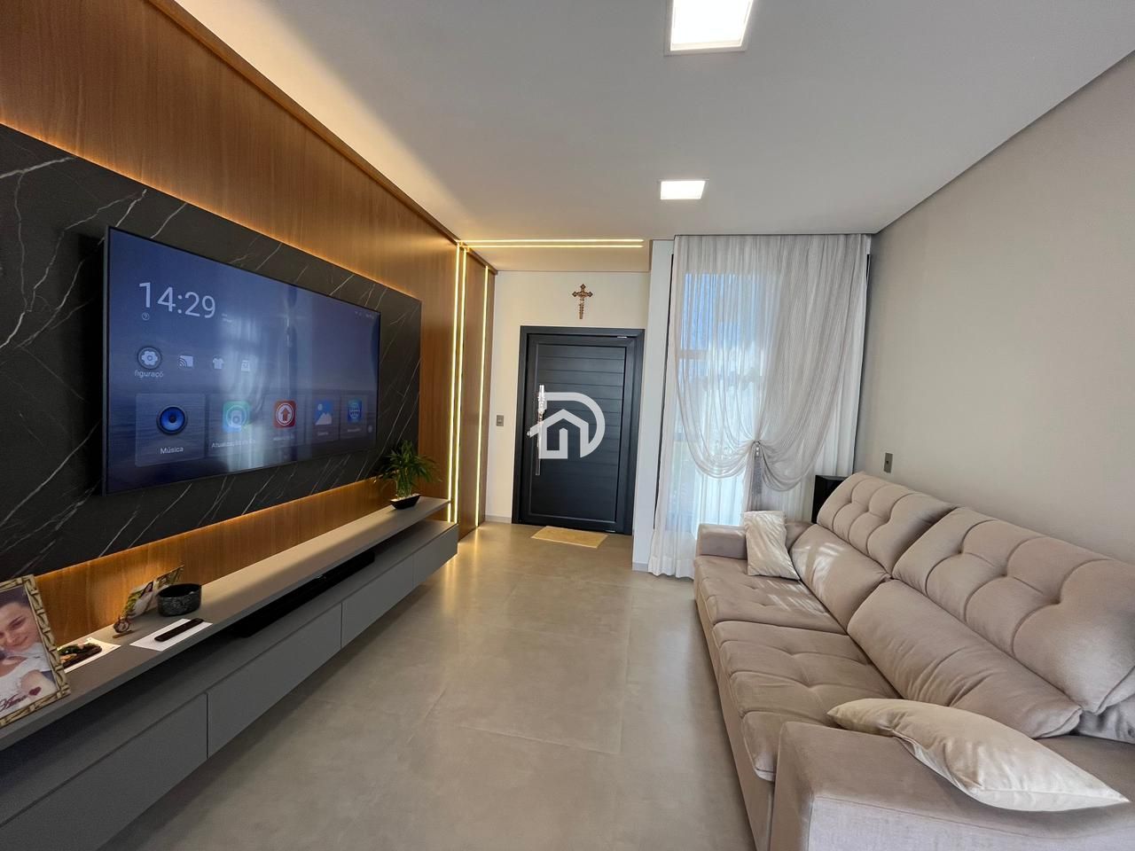 Excelente Casa Nova em Sub-Sede por R$980.000