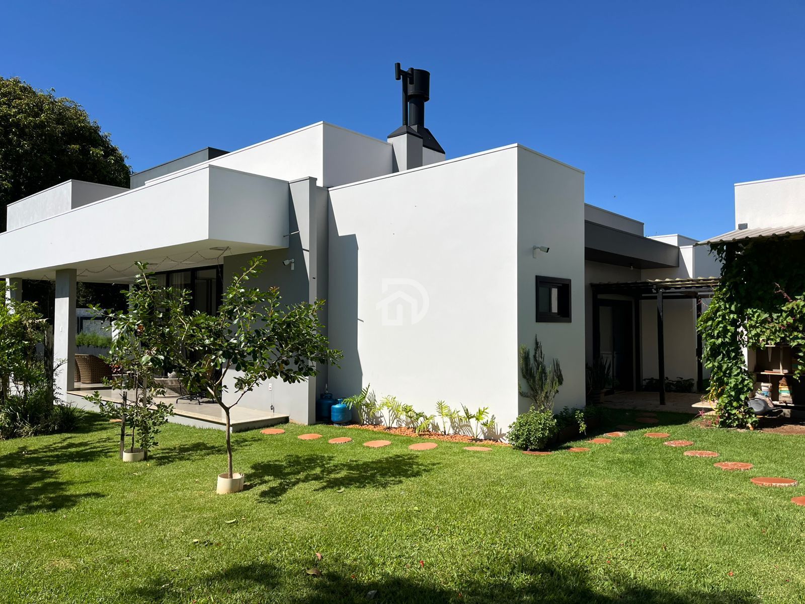 Esplêndida Casa nas Marinas por R$2.800.000