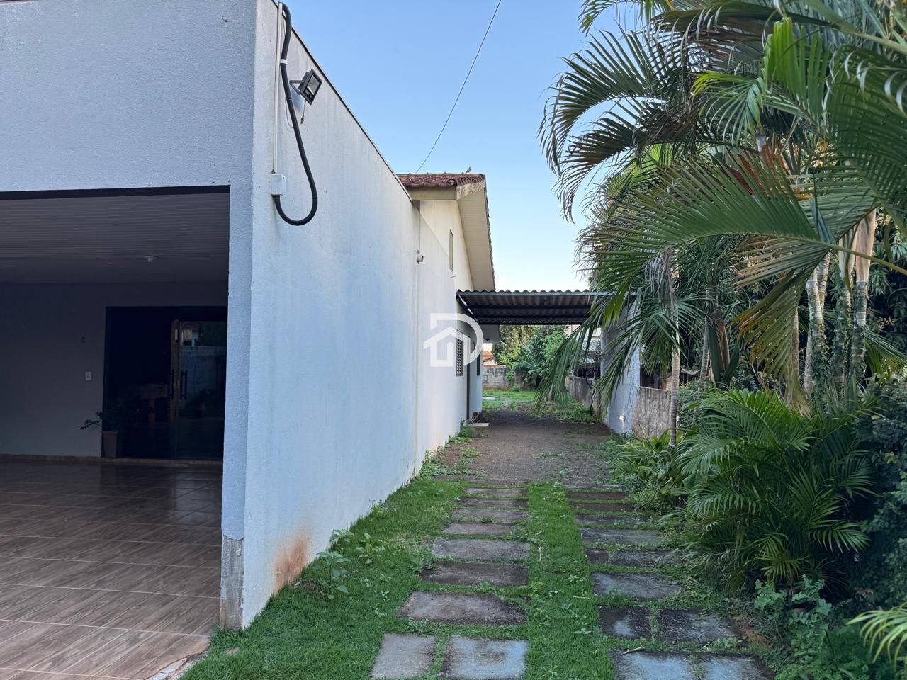 Casa com 3 Dormitórios à venda, 127 m² por R$ 480.000,00 Casa com 3 Dormitórios à venda, 127 m² por R$ 480.000,00
