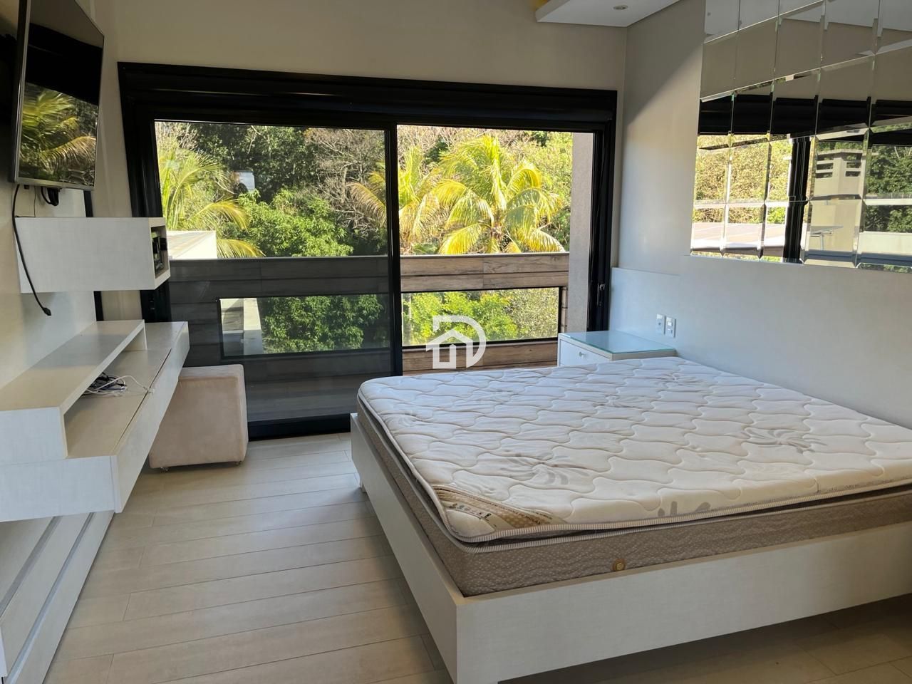 Casa nas Marinas por R$1.800.000 em Santa Helena