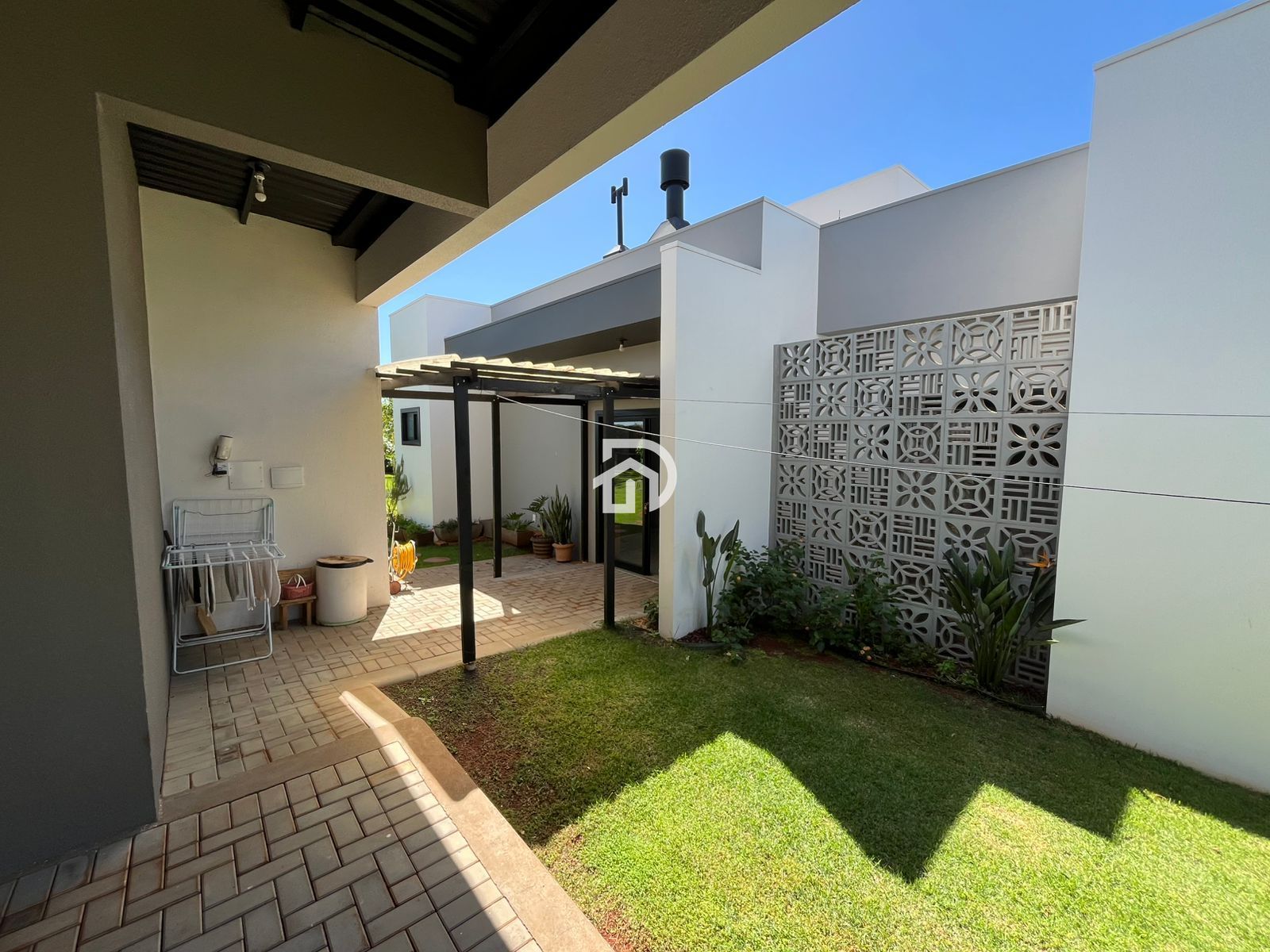 Esplêndida Casa nas Marinas por R$2.800.000