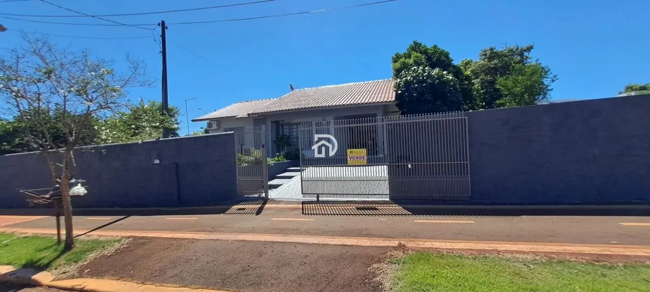 Casa com 1 Dormitórios à venda, 175 m² por R$ 650.000,00 Casa com 1 Dormitórios à venda, 175 m² por R$ 650.000,00