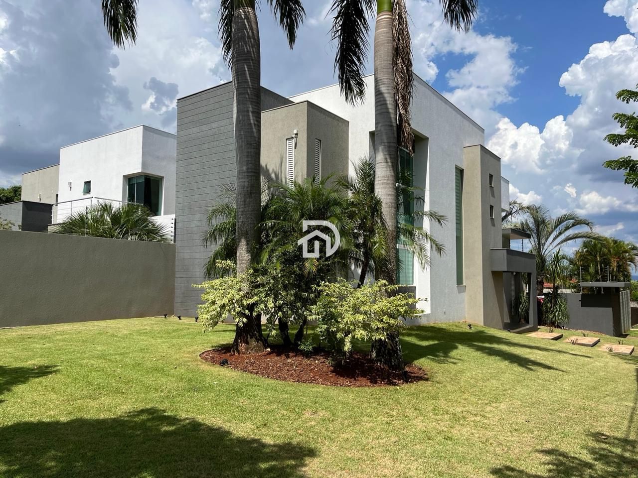 Casa com 562m² na Rua Mato Grosso