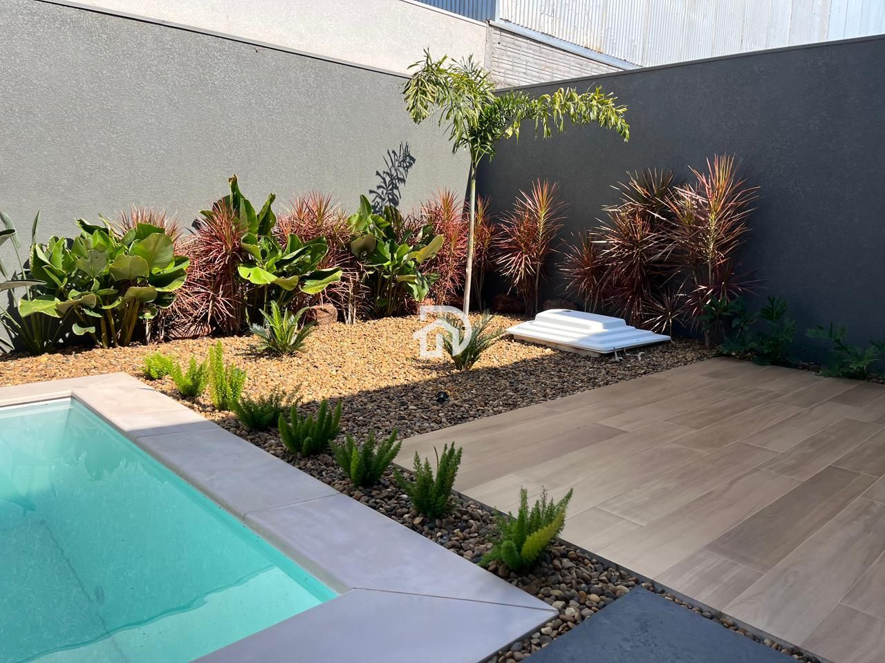 Excelente Casa Nova em Sub-Sede por R$980.000