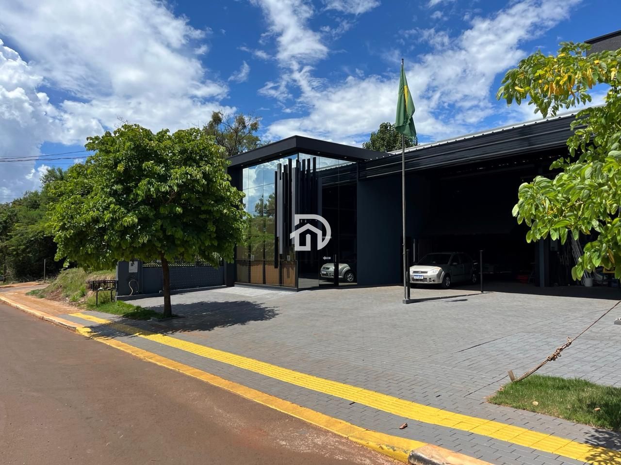 Barracão Industrial na Angelo Cattani por R$1.290.000