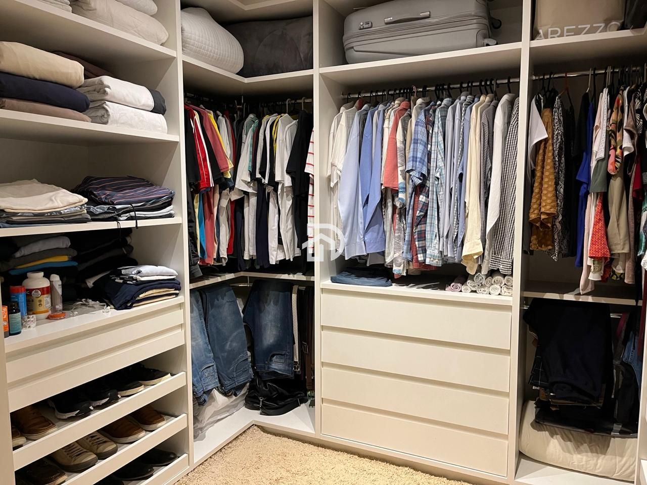 Casa com 562m² na Rua Mato Grosso