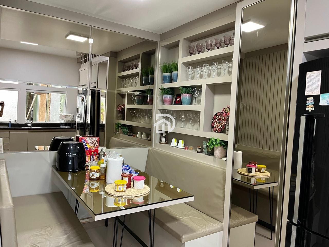 Casa com 562m² na Rua Mato Grosso