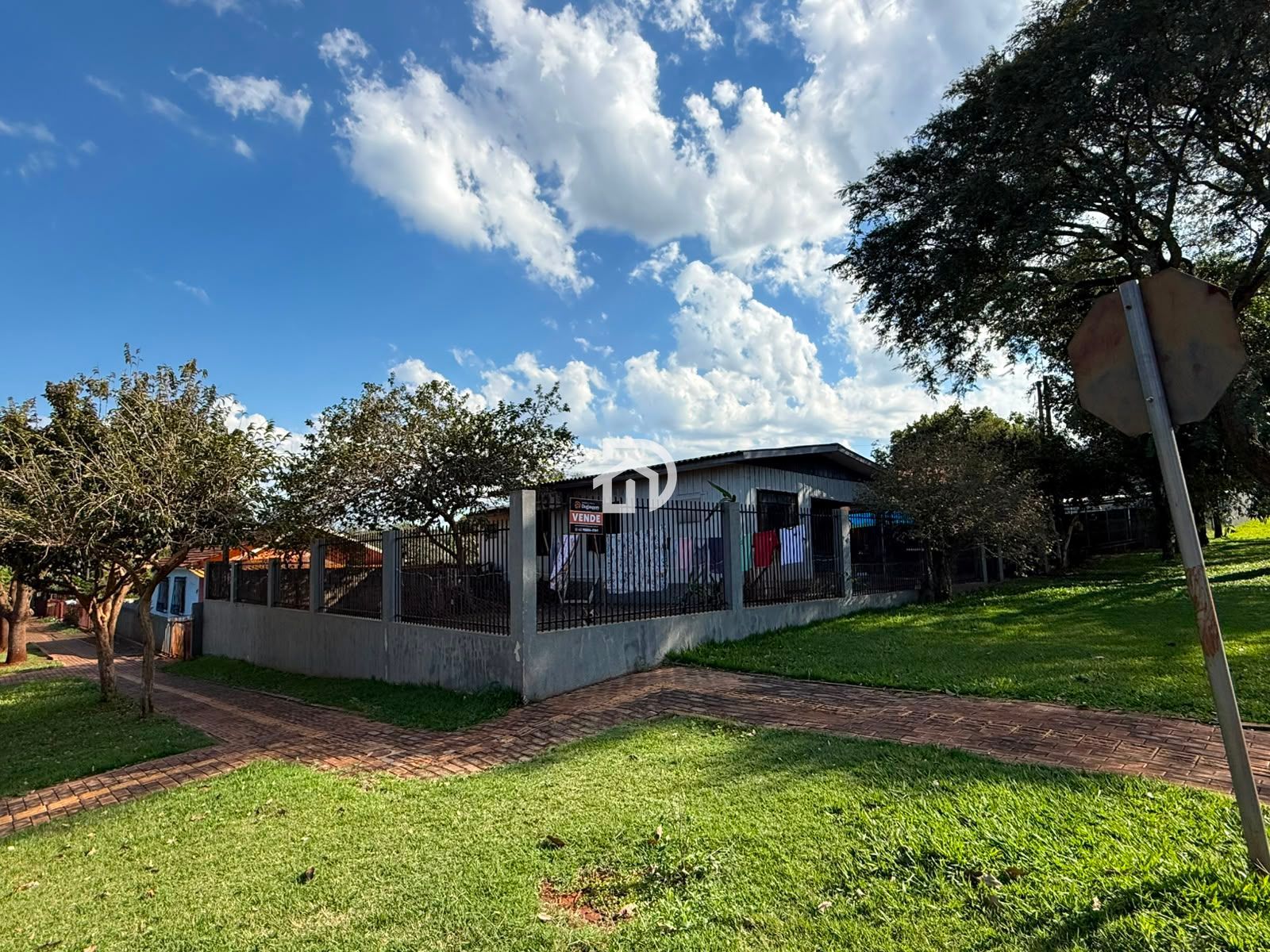 Casa com 3 Dormitórios à venda, 115 m² por R$ 280.000,00 Casa com 3 Dormitórios à venda, 115 m² por R$ 280.000,00