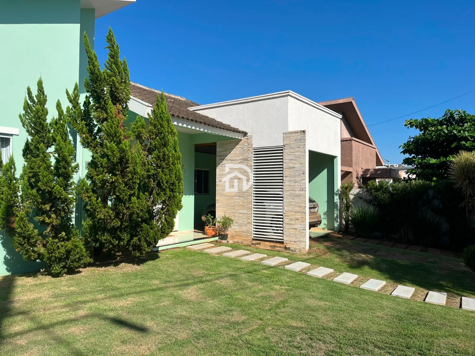 Casa por R$550.000 no Santa Cecília em Santa Helena-PR