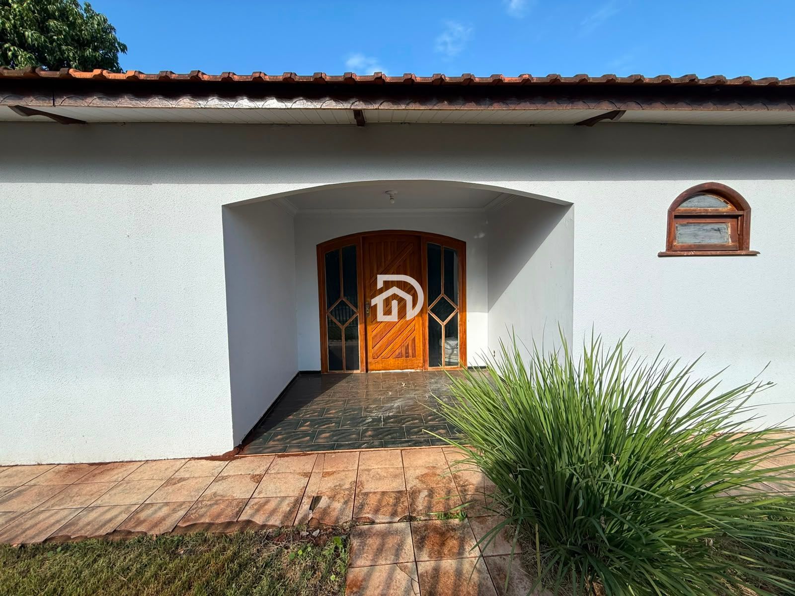 Casa com 2 Dormitórios à venda, 226 m² por R$ 700.000,00 Casa com 2 Dormitórios à venda, 226 m² por R$ 700.000,00