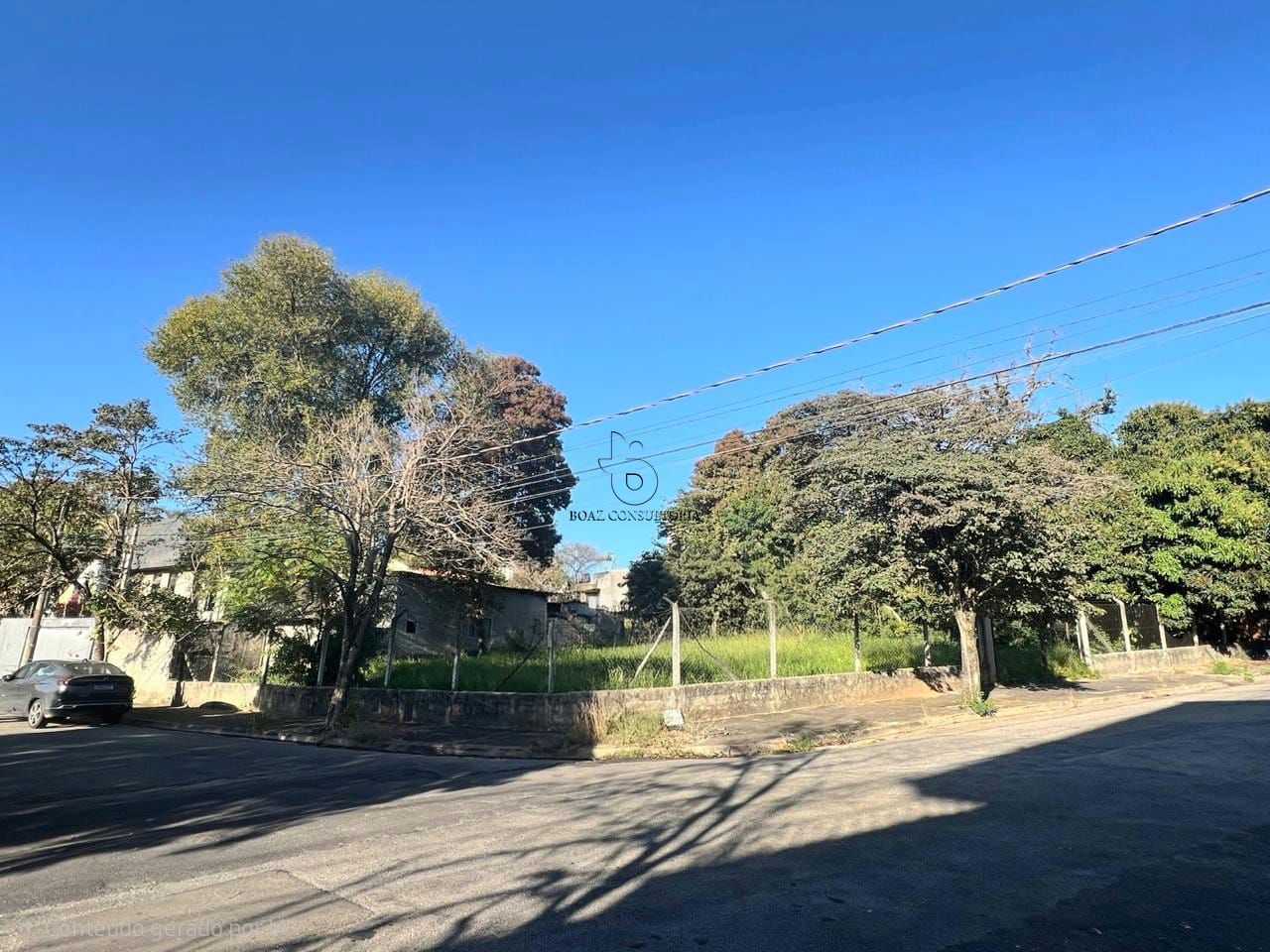 Loteamento e Condomínio, 900 m² - Foto 1