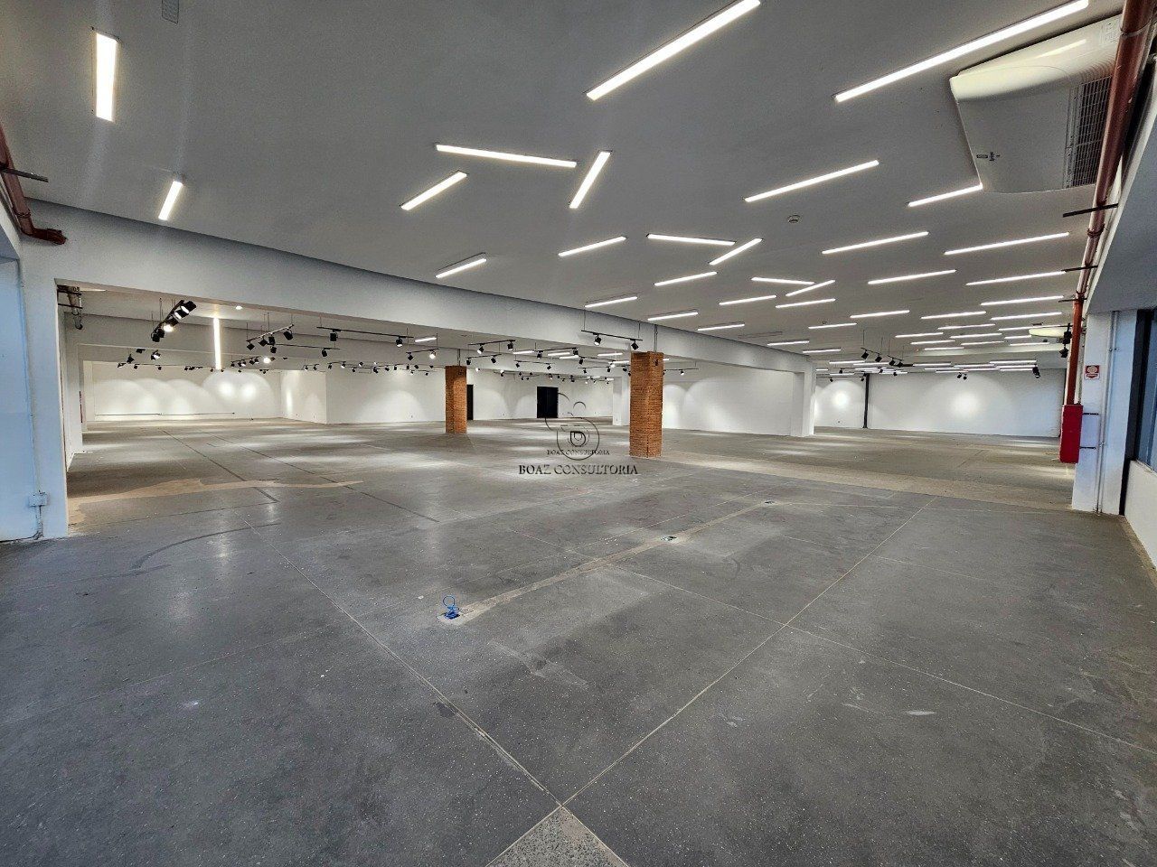 Comercial em Jardim Santa Rosália, Sorocaba - Ponto Comercial de Alto Padrão na Avenida Dom Aguirre, Sorocaba - 1.380m² - Foto 13