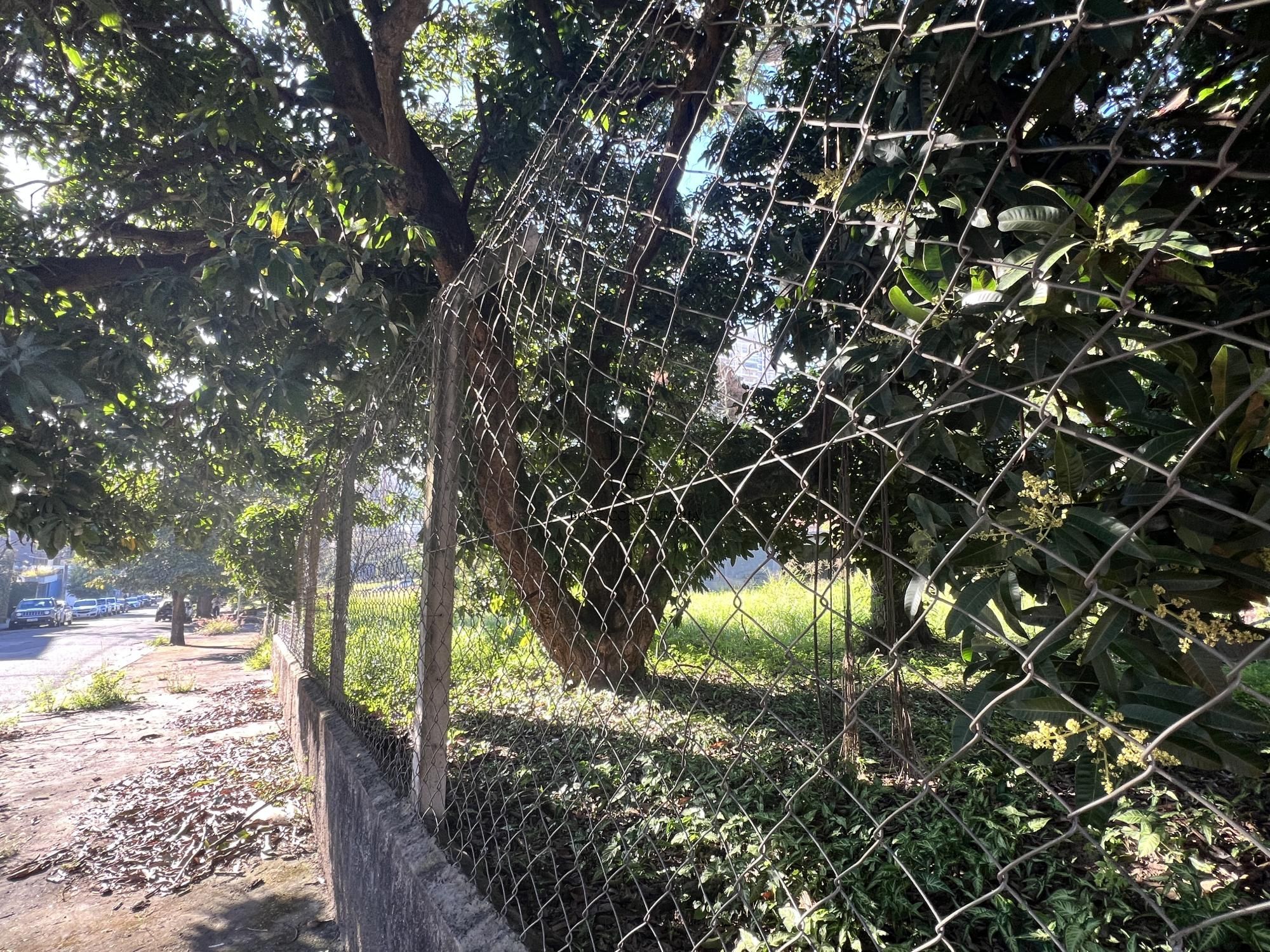 Loteamento e Condomínio, 900 m² - Foto 3