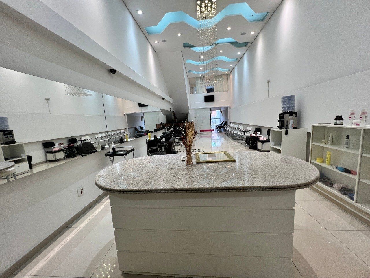 Comercial em Vila Hortência, Sorocaba - Salão de Beleza e Estética Montado para Alugar na Nogueira Padilha | 150m² - Foto 21