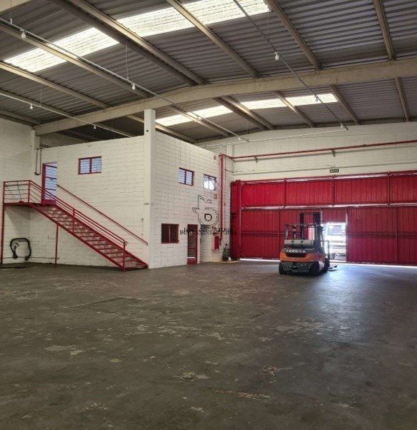Industrial em Iporanga, Sorocaba - Galpão de 400m² para alugar no Iporanga, Sorocaba/SP