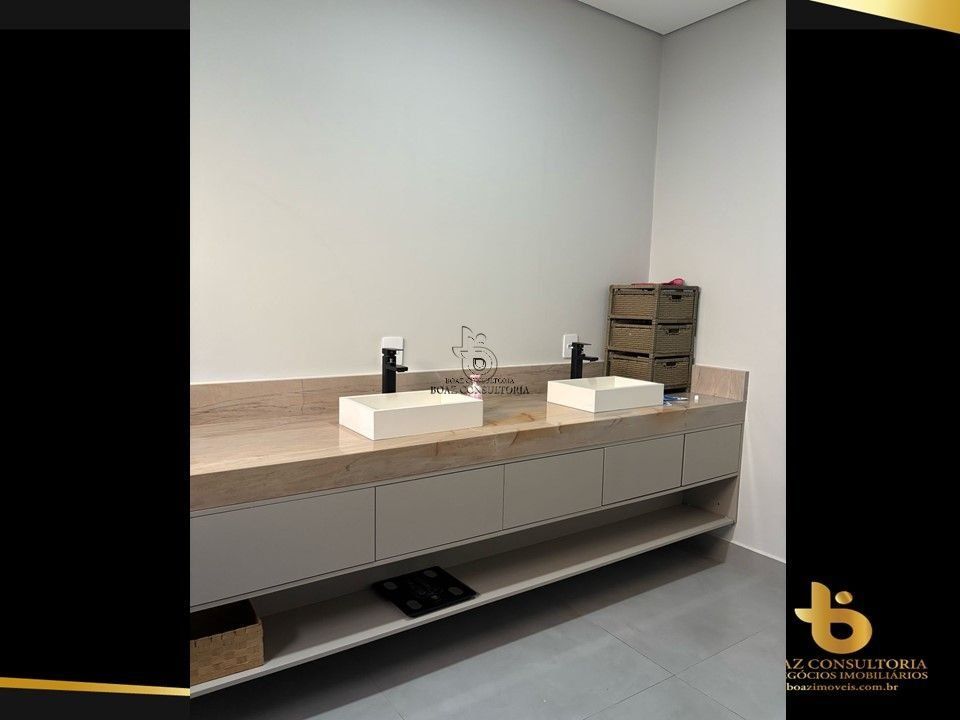 Casa, 4 quartos, 292 m² - Foto 33