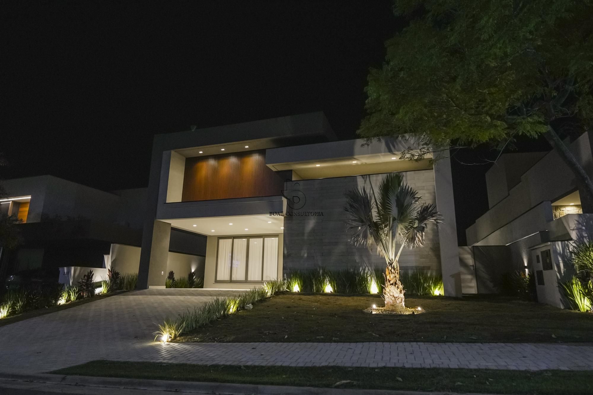 Casa, 4 quartos, 258 m² - Foto 2