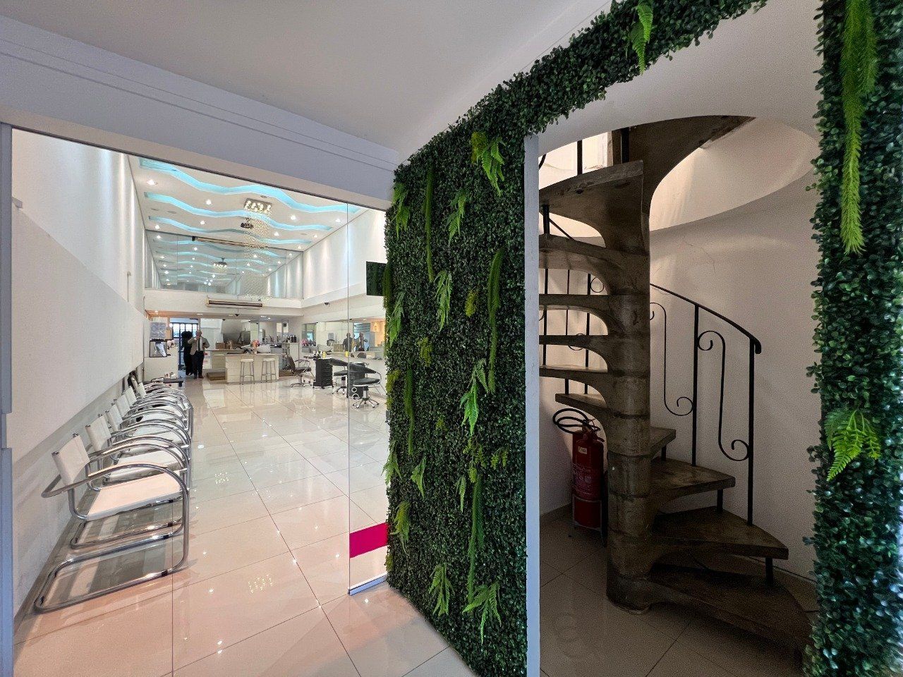 Comercial em Vila Hortência, Sorocaba - Salão de Beleza e Estética Montado para Alugar na Nogueira Padilha | 150m² - Foto 6