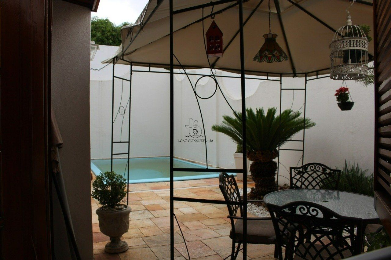 Casa, 4 quartos, 255 m² - Foto 2